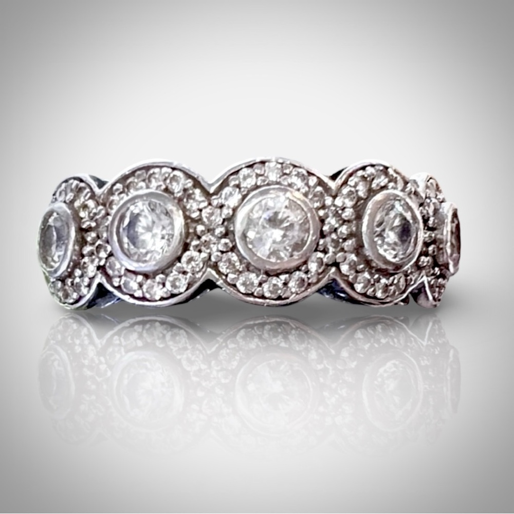 Vintage Designer Ritani Elegant Diamond Halo Band Ring 925 Sterling Silver